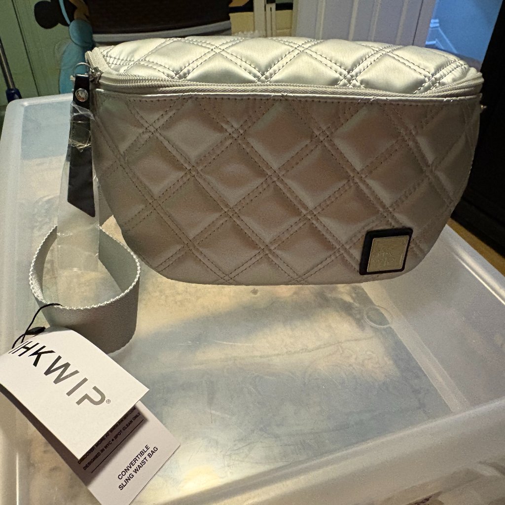 Nwt Ihkwip Convertible Sling Waist Bag Metallic Silver - Smoke Free Home